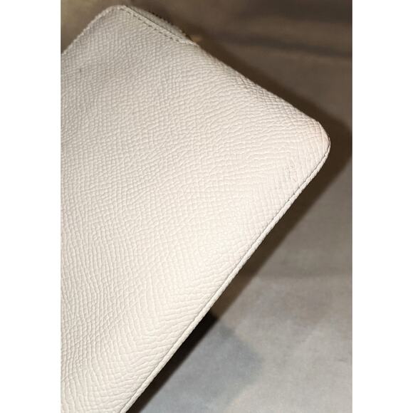 Coach Women's Corner Zip Ivory Pebbled Leather Wristlet Minimalist 6" X 4" - Picture 10 of 11